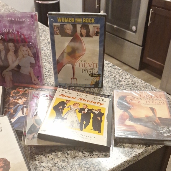 DVD Collection Set - Picture 2 of 4